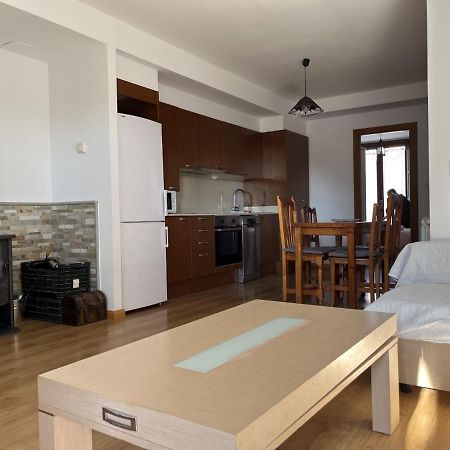 Apartamentos Turisticos Rio Gallego Фонтельяс Экстерьер фото