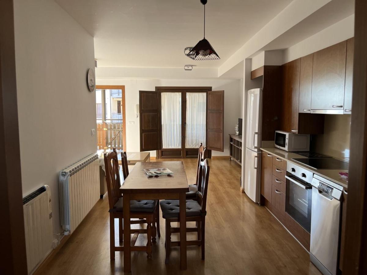 Apartamentos Turisticos Rio Gallego Фонтельяс Экстерьер фото