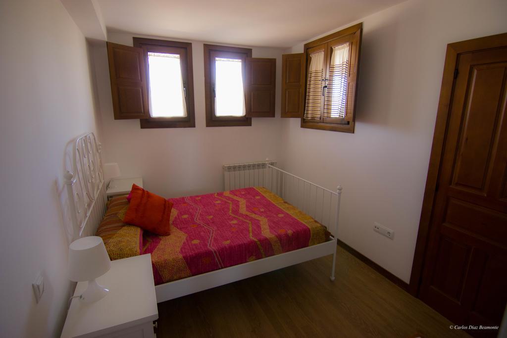 Apartamentos Turisticos Rio Gallego Фонтельяс Экстерьер фото